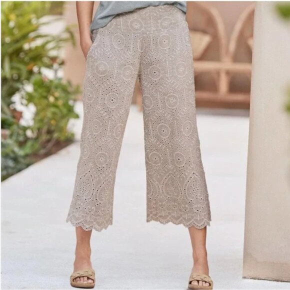 Sundance Linen Cotton Beige Eyelet Cropped Wide Leg Pants Women's Size Medium - Picture 1 of 6